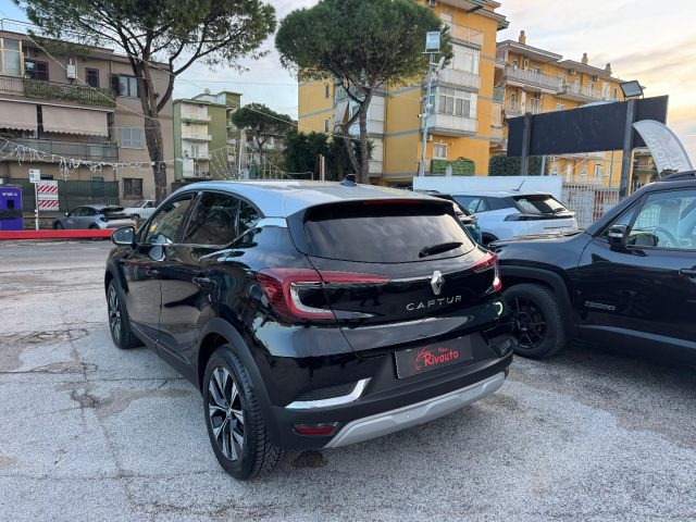 Renault Captur TCe 90 CV Techno Tetto Grigio - foto 4 di 4