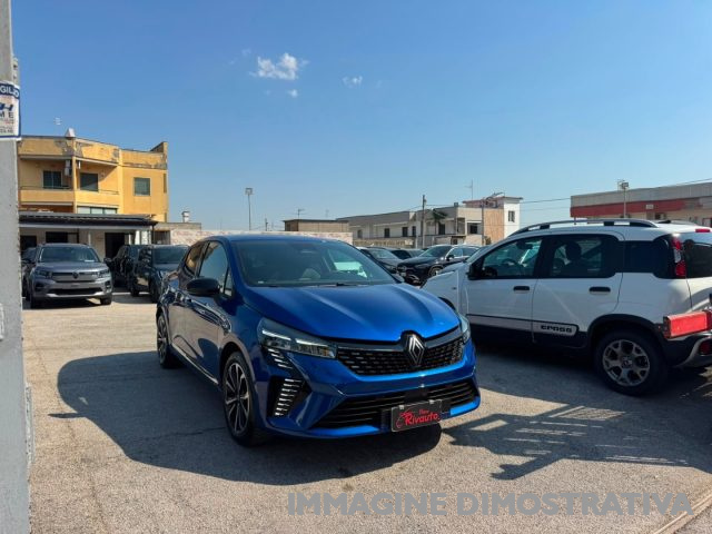 Renault Clio TCe 90 CV 5 porte Techno - foto 2 di 4