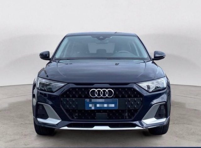 Audi A1 citycarver 30 TFSI Identity Contrast - foto 2 di 4