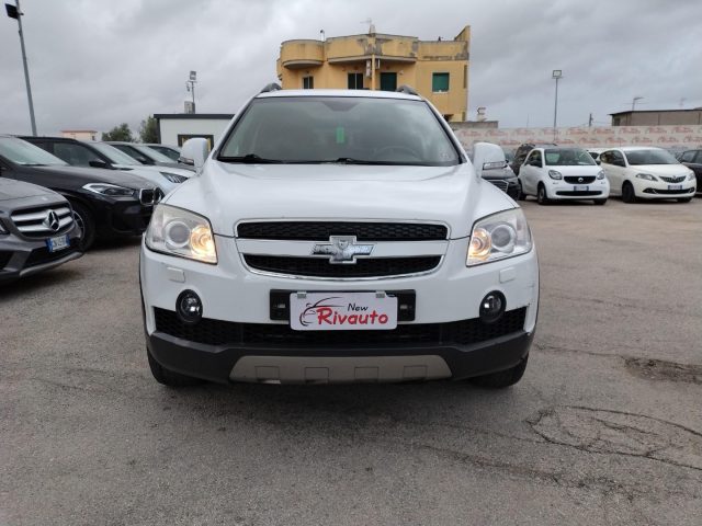 Chevrolet Captiva 2.0 VCDi 150 cv LTZ 4X4 7 POSTI - foto 2 di 4