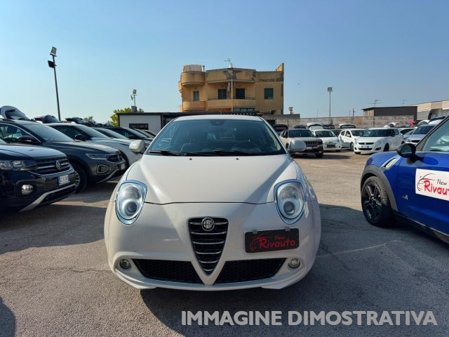 Alfa Romeo MiTo 1.3 JTDm-2 95 CV S&S Distinctive Sport Pack - foto 2 di 4