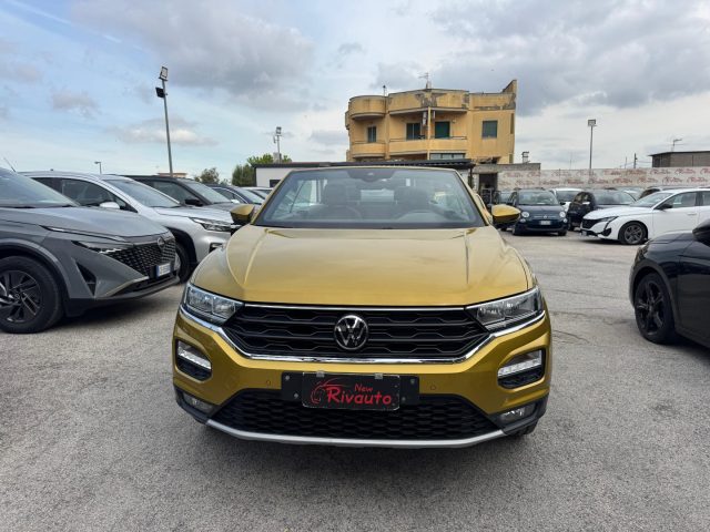 Volkswagen T-Roc Cabriolet 1.0 TSI Style usato a VOLLA