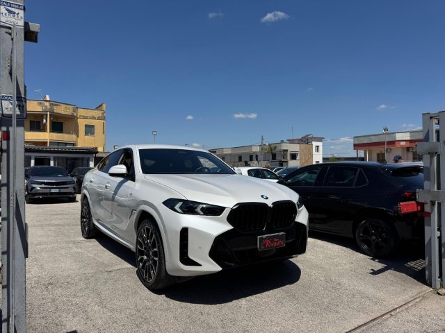 BMW X6 xDrive30d 48V Msport - foto 3 di 4