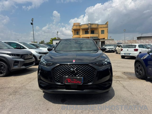 DS Automobiles DS 3 Crossback BlueHDi 100 So Chic - foto 3 di 4