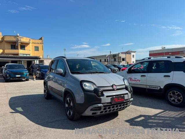 Fiat Panda 1.0 FireFly S&S Hybrid City Cross - foto 3 di 4