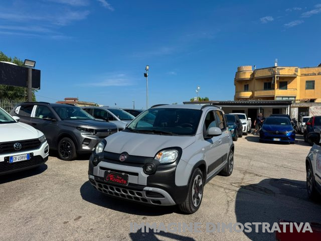 Fiat Panda 1.0 FireFly S&S Hybrid City Cross - foto 2 di 4