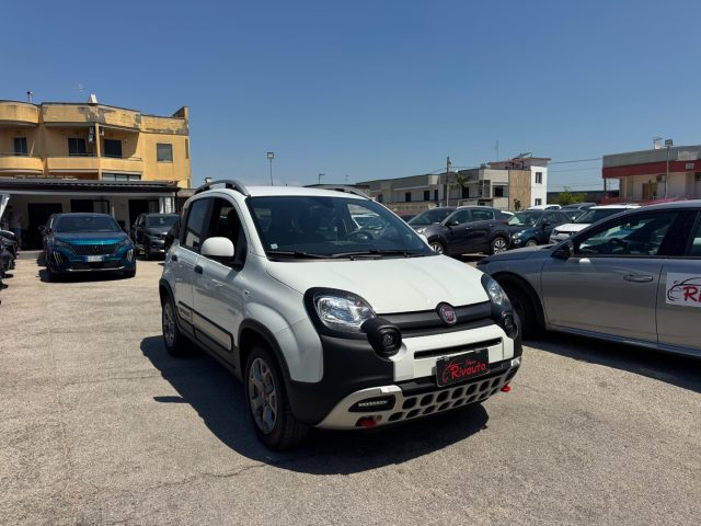 Fiat Panda 1.0 FireFly S&S Hybrid Cross - foto 4 di 4