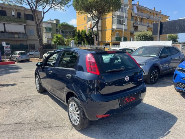 Fiat Punto 1.4 8V 5 porte Natural Power Street - foto 4 di 4