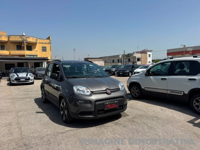 Fiat Panda 1.0 FireFly S&S Hybrid City Life - foto 4 di 4