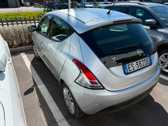 Lancia Ypsilon 1.2 69 CV 5 porte S&S Gold - foto 4 di 4