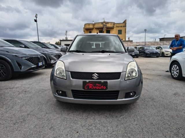 Suzuki Swift 1.3 DDiS 5p. GL, del 2007, 395.000 km, in vendita a Volla (NA)