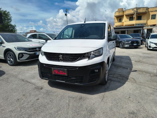 Peugeot Partner BlueHDi 100 L1 Furgone Premium, del 2019, 170.000 km, in vendita a Volla (NA)