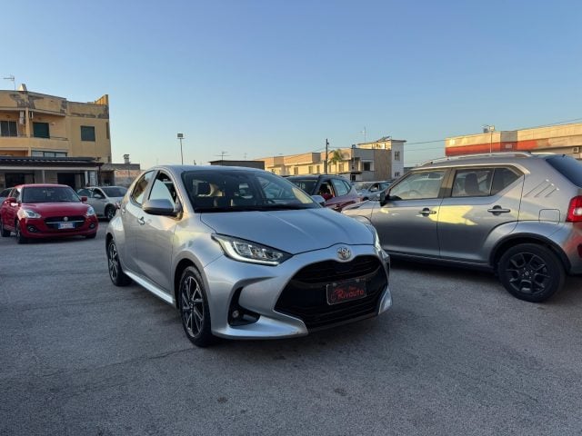 Toyota Yaris 1.0 5 porte Trend, del 2022, 63.000 km, in vendita a Volla (NA)