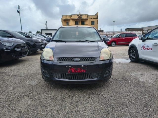 Ford Fiesta 1.2 16V 3p. Clever, del 2008, 170.000 km, in vendita a Volla (NA)