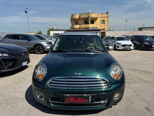 MINI Clubman Mini 1.6 16V Cooper D Chili Clubman, del 2009, 199.000 km, in vendita a Volla (NA)