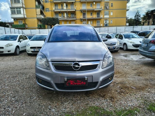 Opel Zafira 1.6 16V ecoM 94CV Cosmo, del 2008, 340.000 km, in vendita a Volla (NA)