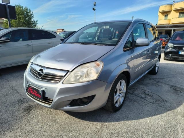 Opel Zafira 1.8 16V GPL-TECH Cosmo - foto 3 di 4
