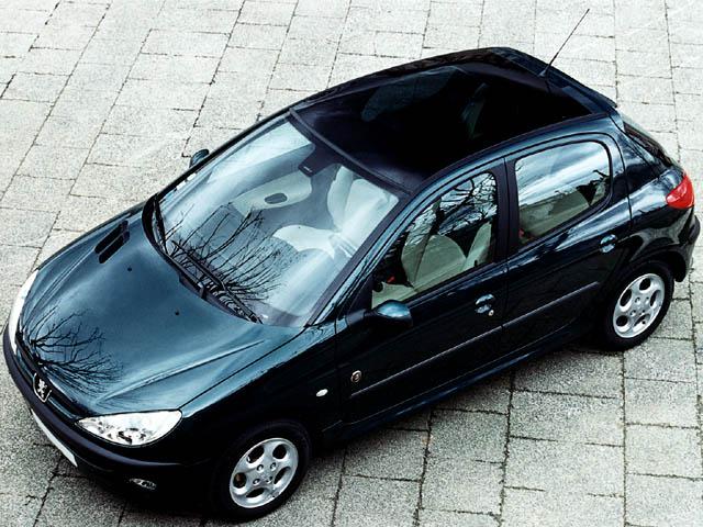 Peugeot 206 1.4 5p. Roland Garros, del 2002, 249.000 km, in vendita a Volla (NA)