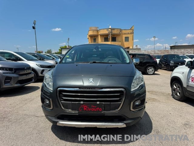 Peugeot 3008 BlueHDi 120 EAT6 S&S Allure Automatica, del 2015, 110.000 km, in vendita a Volla (NA)