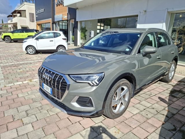 Audi Q3 35 TDI S tronic, del 2020, 82.000 km, in vendita a Volla (NA)
