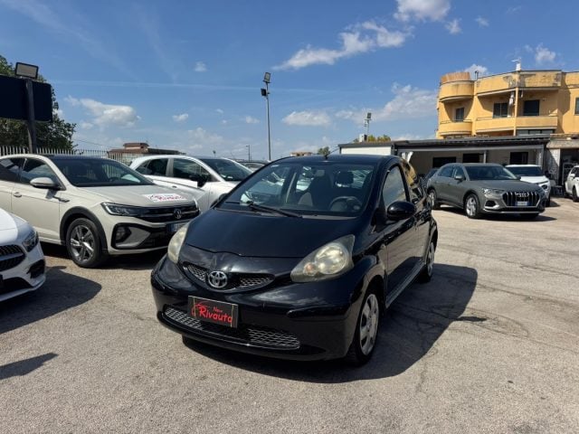 Toyota Aygo 1.0 12V VVT-i 5 porte Sol, del 2007, 116.000 km, in vendita a Volla (NA)