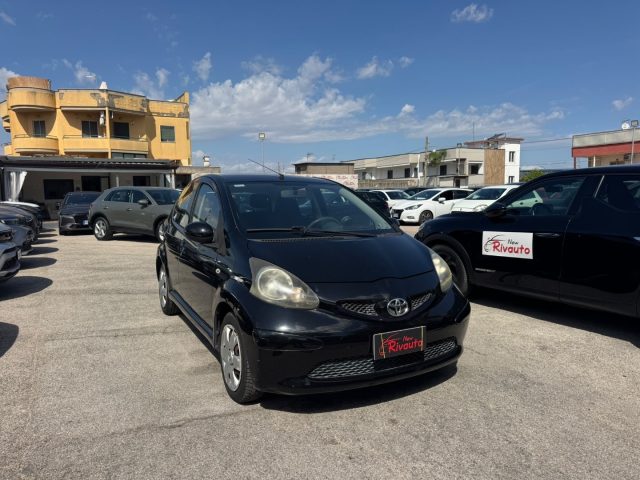 Toyota Aygo 1.0 12V VVT-i 5 porte Sol - foto 4 di 4