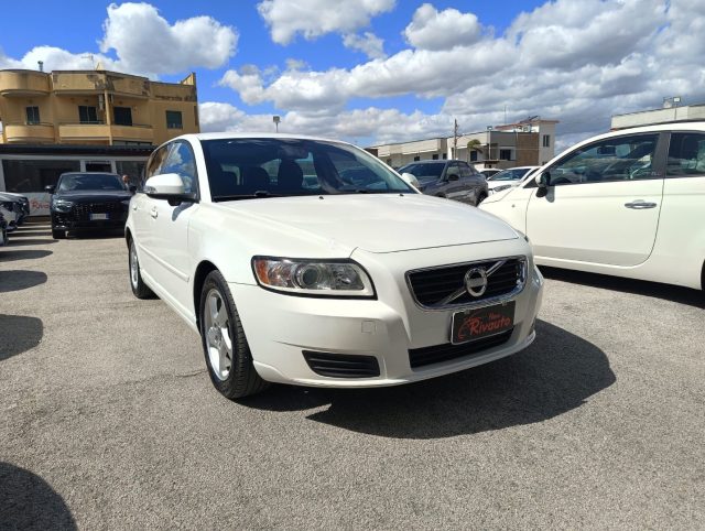 Volvo V50 1.6 D2 POLAR, del 2011, 204.000 km, in vendita a Volla (NA)