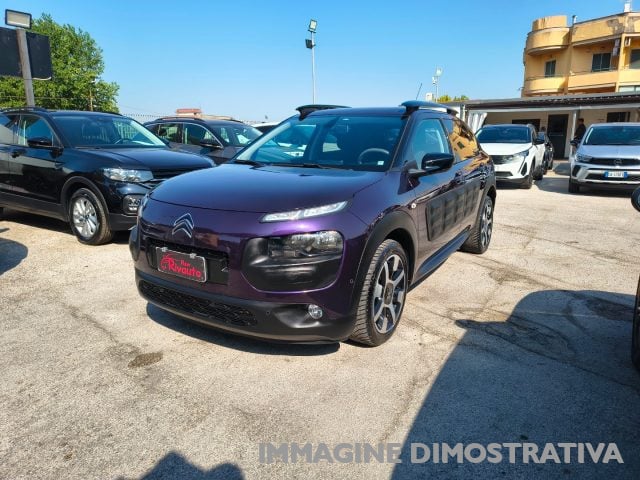 Citroen C4 Cactus 1.6 HDi 92 CV ETG6 Shine Automatica - foto 2 di 4