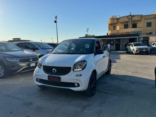 smart forFour 70 1.0 twinamic Passion Automatica, del 2018, 40.000 km, in vendita a Volla (NA)