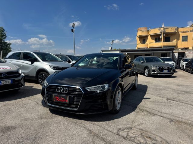 Audi A3 SPB 30 TDI Sport - foto 2 di 4