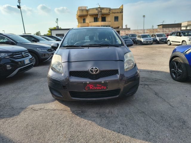 Toyota Yaris 1.3 5porte Sol, del 2009, 180.000 km, in vendita a Volla (NA)