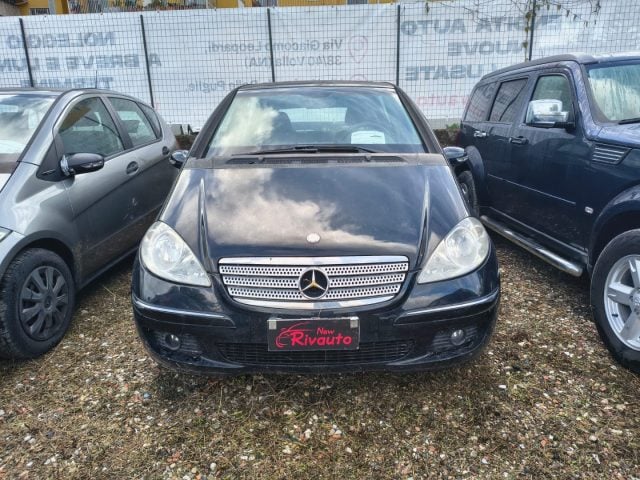 Mercedes-Benz A 180 CDI Avantgarde Automatica, del 2008, 260.000 km, in vendita a Volla (NA)