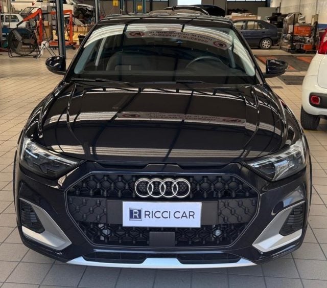 Audi A1 citycarver 30 TFSI Identity Contrast, del 2021, 32.700 km, in vendita a Volla (NA)