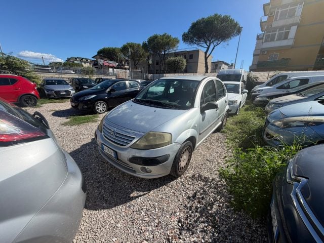 Citroen C3 1.1 Elegance, del 2004, 217.000 km, in vendita a Volla (NA)