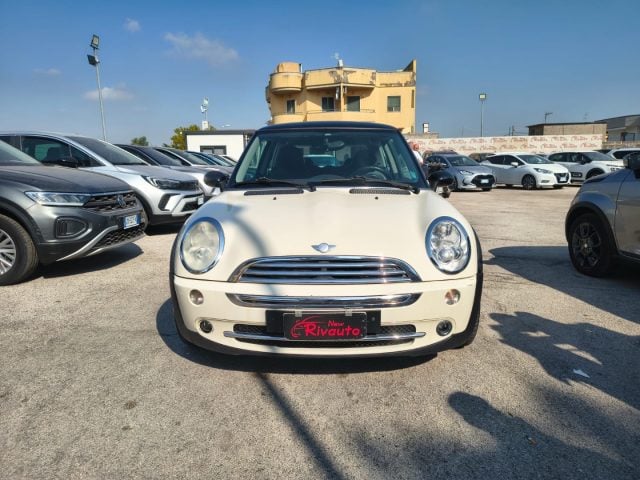 MINI Mini 1.6 16V GPL Cooper, del 2005, 203.000 km, in vendita a Volla (NA)