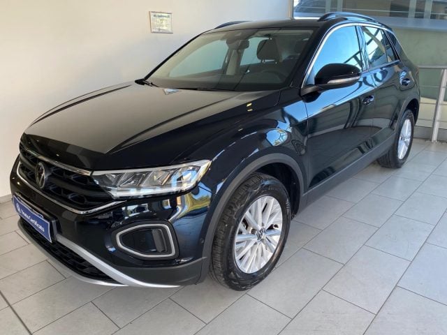 Volkswagen T-Roc 2.0 TDI SCR Life, del 2023, 78.000 km, in vendita a Volla (NA)