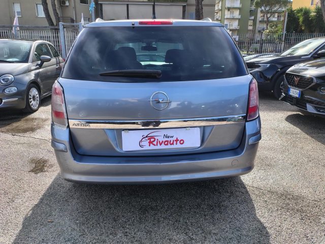 Opel Astra 1.7 CDTI 110CV Station Wagon Cosmo - foto 4 di 4