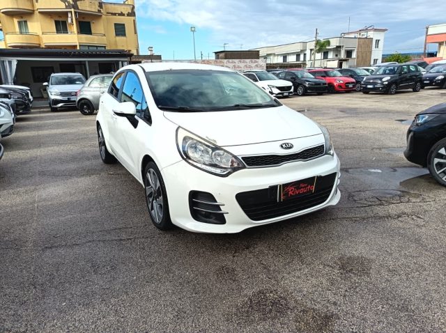 Kia Rio 1.1 CRDi 5p.S&S High Tech, del 2016, 197.000 km, in vendita a Volla (NA)