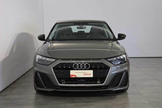 Audi A1 SPB 30 TFSI S line edition, del 2024, 33.000 km, in vendita a Volla (NA)