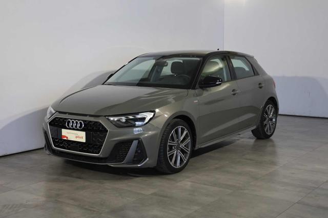 Audi A1 SPB 30 TFSI S line edition - foto 2 di 4