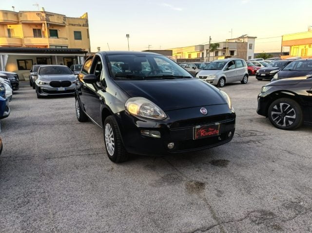 Fiat Punto 1.4 8V 5 porte Natural Power Street, del 2015, 179.000 km, in vendita a Volla (NA)