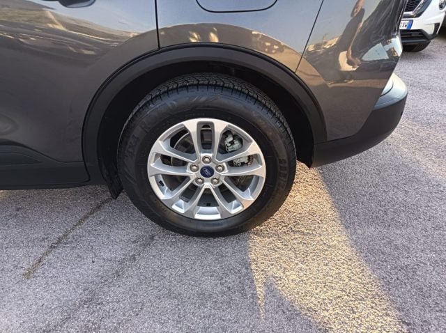 Ford Kuga 1.5 EcoBoost 150 CV GPL 2WD Titanium - foto 4 di 4