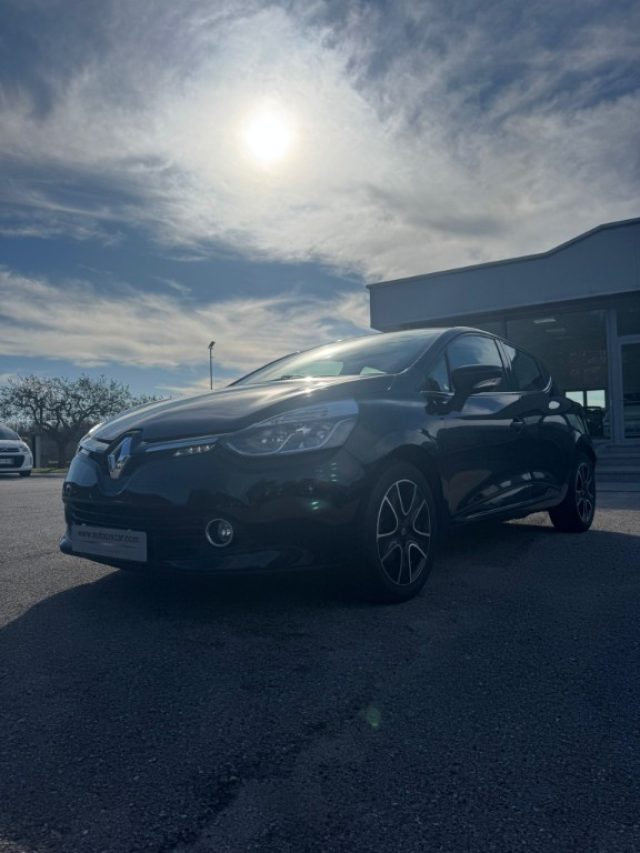 Renault Clio dCi 8V 75 CV Start&Stop 5 porte Energy Intens, del 2016, 199.000 km, in vendita a San Gregorio Magno (SA)