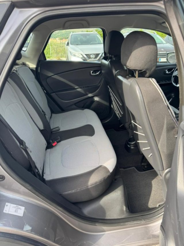 Renault Captur dCi 8V 90 CV Start&Stop Energy Intens - foto 4 di 4
