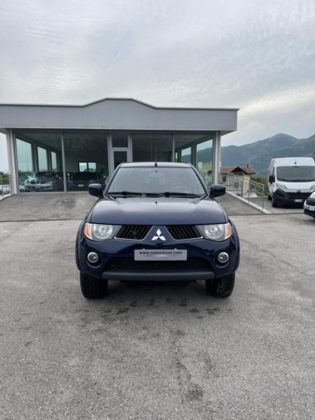 Mitsubishi L200 2.5 DI-D/136CV Double Cab Insport usato a SAN GREGORIO MAGNO