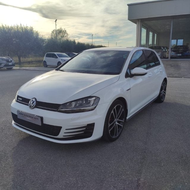 Volkswagen Golf GTD 2.0 TDI 5p. BlueMotion Technology, del 2016, 198.000 km, in vendita a San Gregorio Magno (SA)