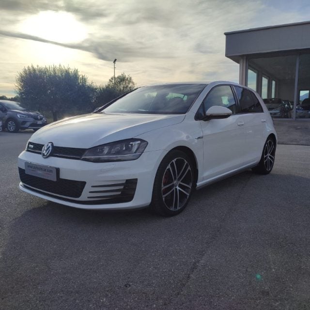 Volkswagen Golf GTD 2.0 TDI 5p. BlueMotion Technology - foto 2 di 4