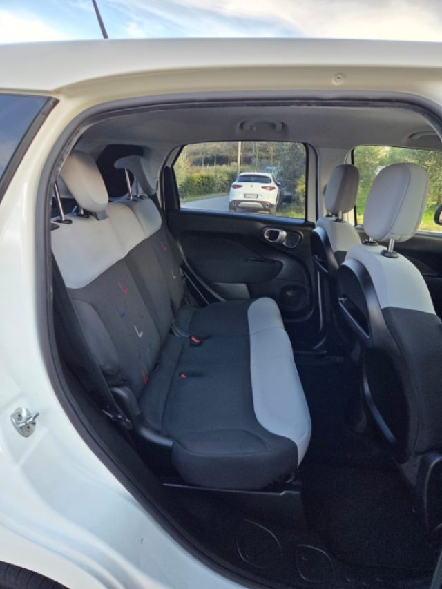 Fiat 500L 1.6 MJT 105CV POP STAR, del 2016, 162.000 km, in vendita a San Gregorio Magno (SA)