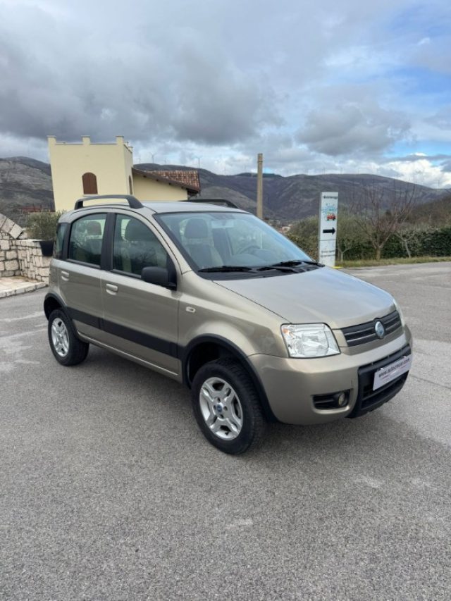 Fiat Panda 1.3 MJT 16V 4x4 Climbing - foto 3 di 4