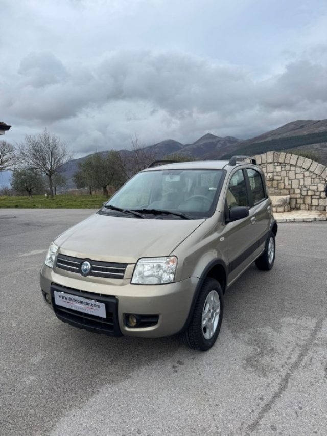 Fiat Panda 1.3 MJT 16V 4x4 Climbing - foto 2 di 4